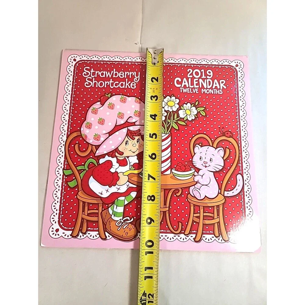 2019 Strawberry Shortcake 12 Month Wall Calendar ( Open) NOS